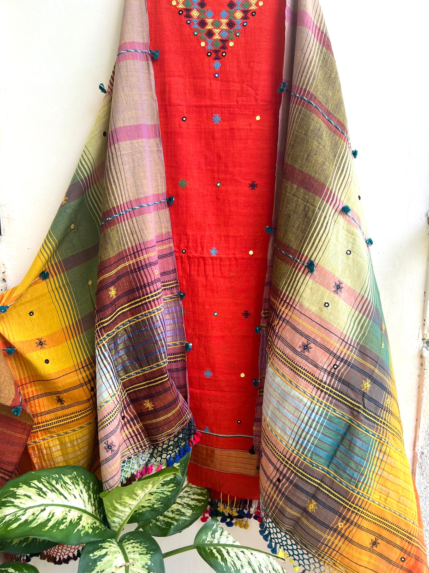 Handloom Bhujodi Kala Cotton Suit- Fame Temptations