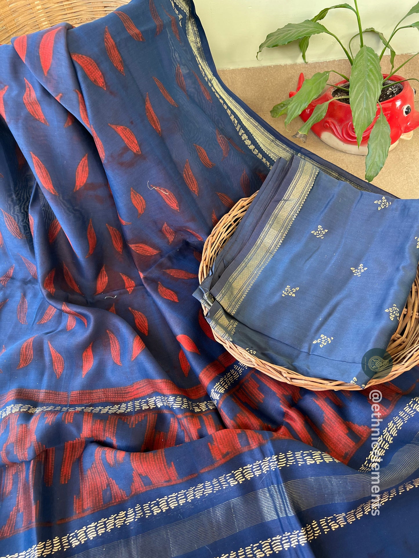 Nui Shibori Maheswari Silk Suit - Energy
