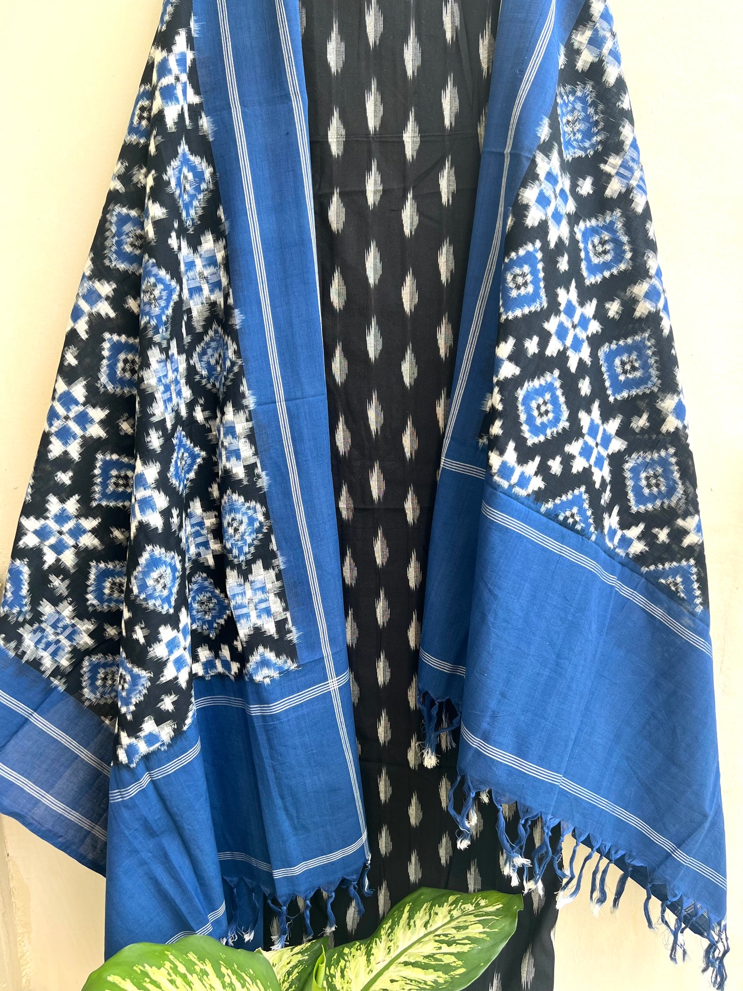 Woven Telia Remal Ikkat Suit Set- Design 3