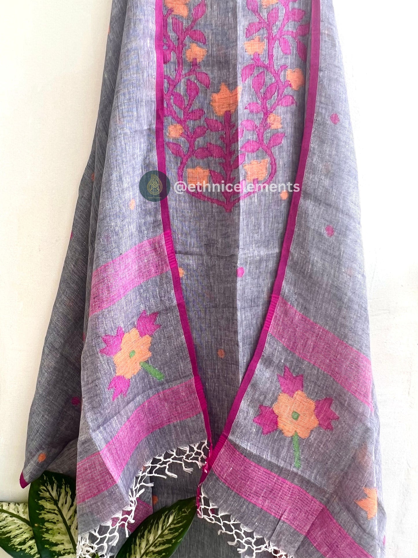 Hand Woven Linen Jamdani Suit Set- Greyish Violet