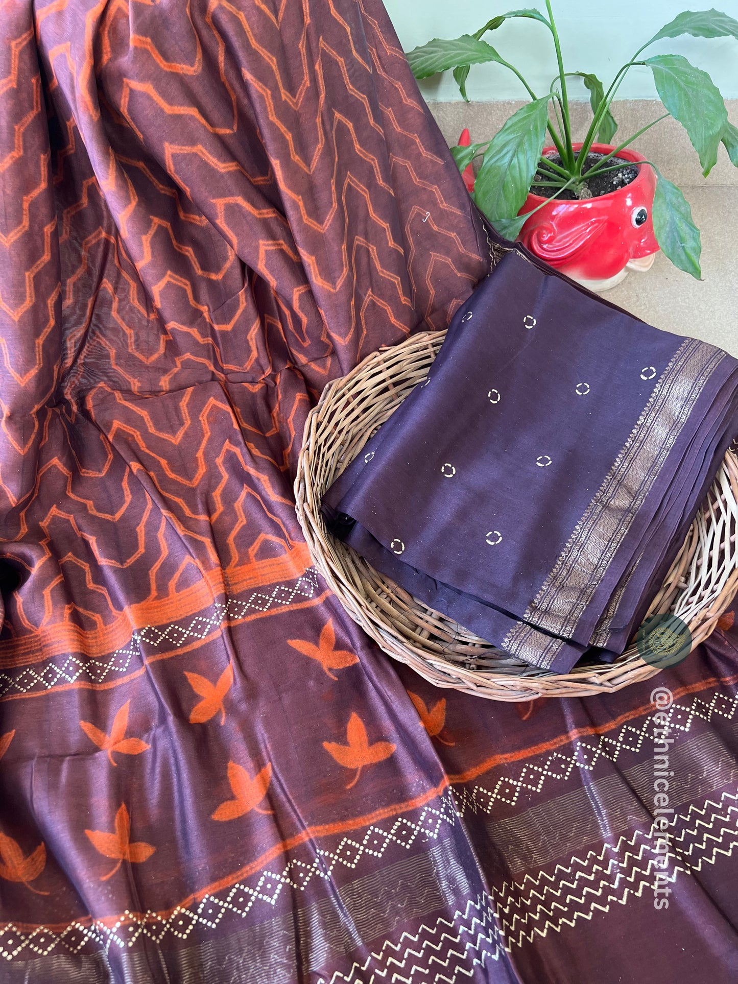 Nui Shibori Maheswari Silk Suit - Blissfull