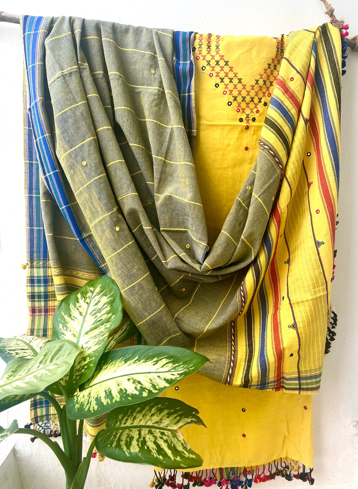 Handloom Bhujodi Kala Cotton Suits-Grey Yellow