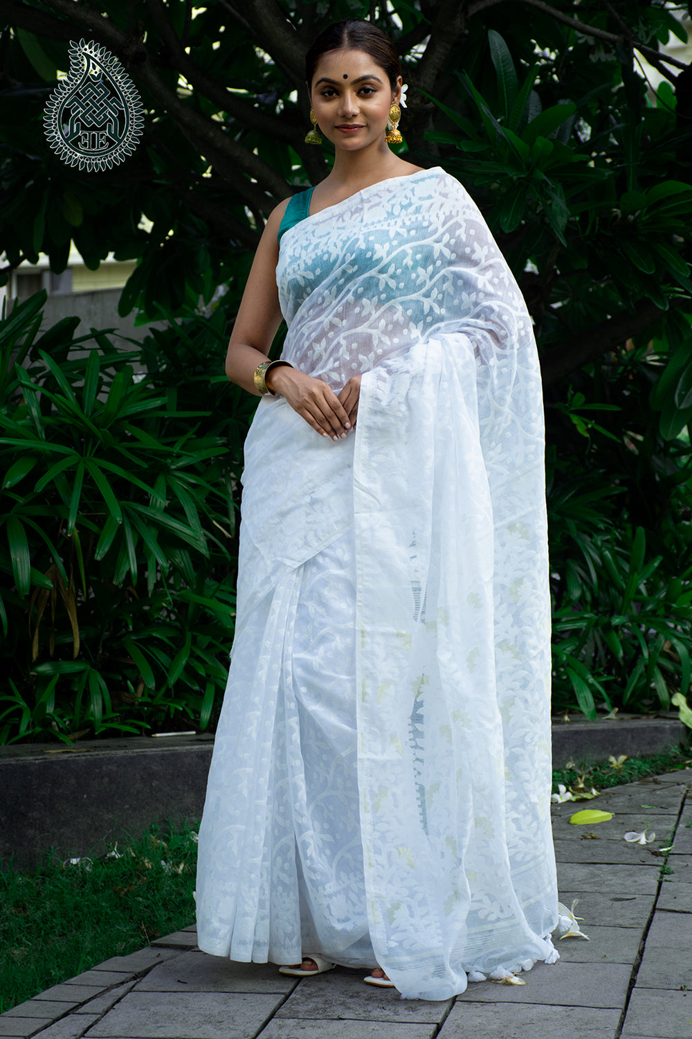 Jamdani Jacquard Cotton Saree - Love Deeply