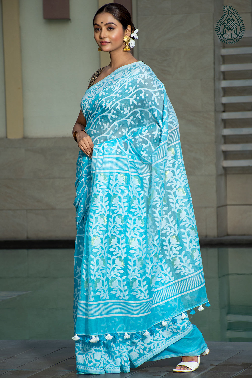 Jamdani Jacquard Cotton Saree - Stay Positive