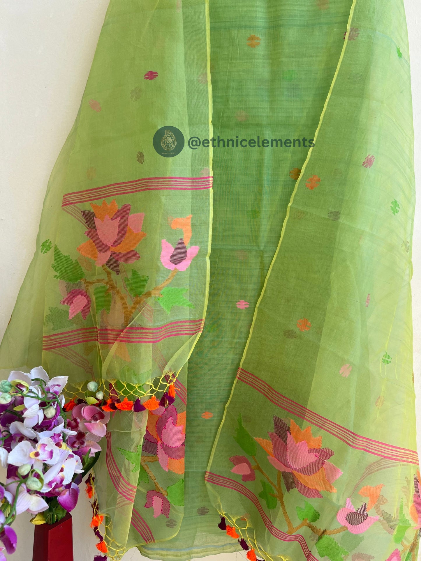 Resham Muslin Jamdani Suit Set- Cucumber Green