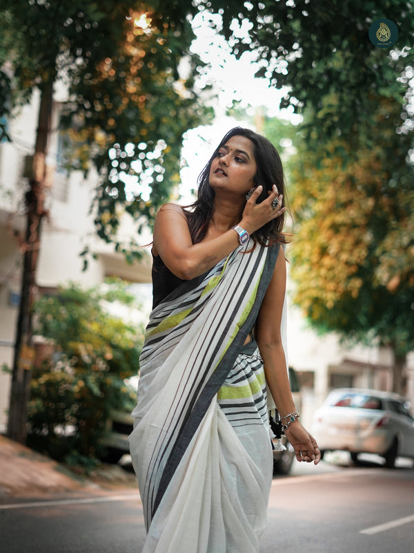 Woven Mul Cotton Saree - Taken