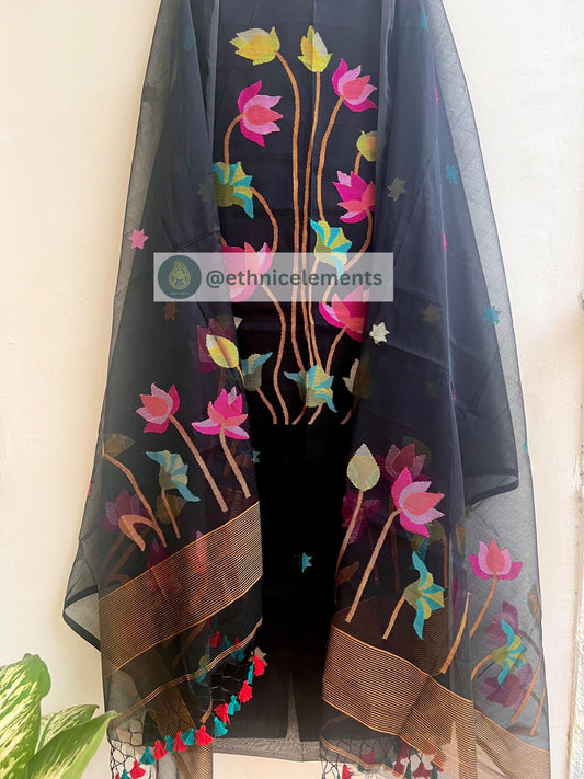 Muslin Jamdani Suit Set- Pichwai Themed- Riveting Looks