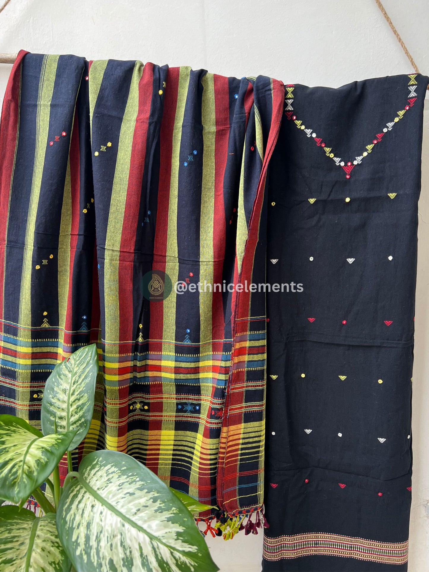 Handloom Woven Bhujodi Suit Set- Design 5