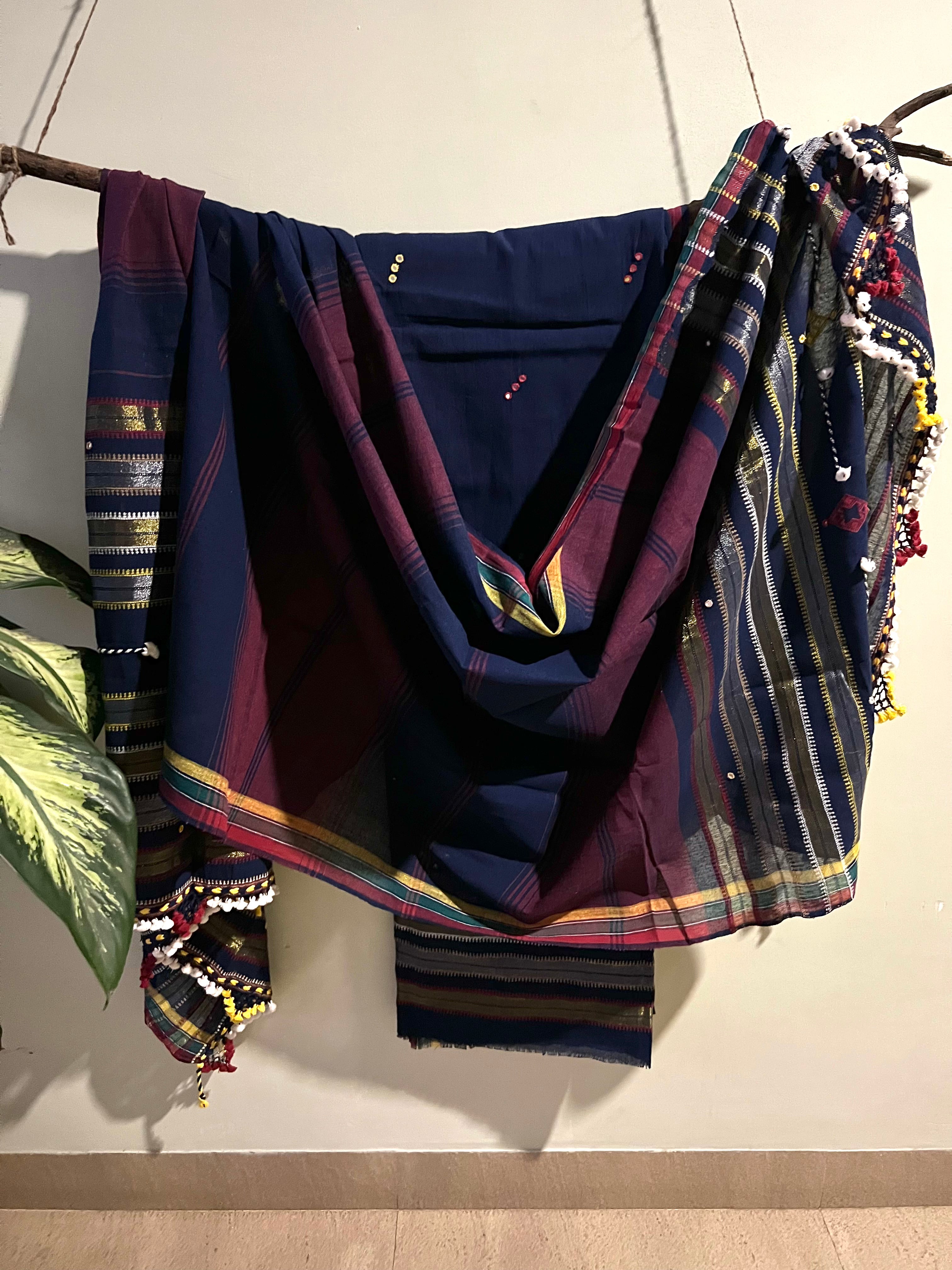 BHUJODI SUIT